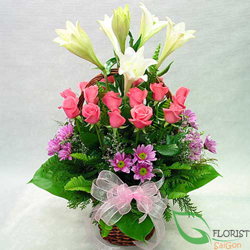 Birthday flower arrangement delivery Saigon
