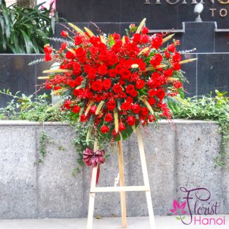 Flower heart shaped standing arrangement