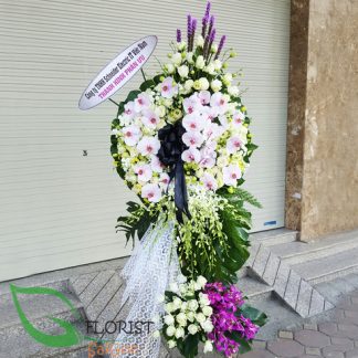 Free delivery sympathy flowers in Saigon