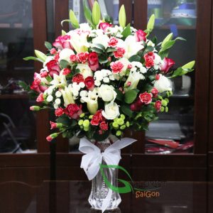Lilies and roses for Christmas
