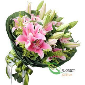 Lilies bouquet of Saigon birthday flowers