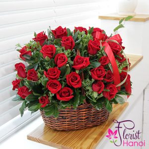 Love romantic from basket flowers in Hanoi city