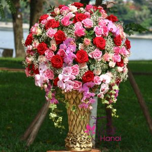 Luxury flowers for congratulations in Hanoi