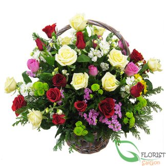 Mixed rose centerpieces