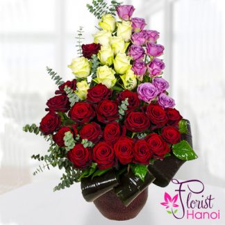 Order flower in a vase beautiful Hanoi