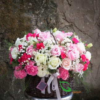 Pink birthday flowers for her