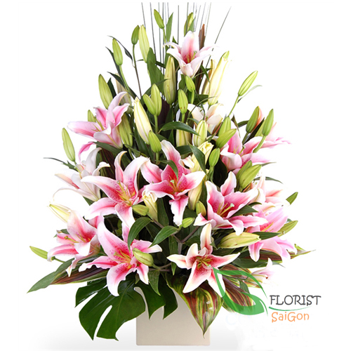 Beautiful pink lily flower arrangement