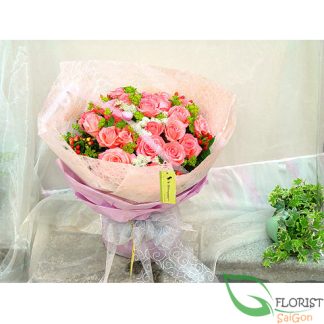 Pink roses for love flowers in Saigon