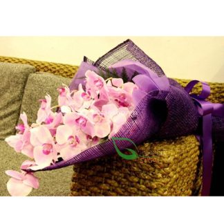 Purple orchid bouquet for delivery in HCM city