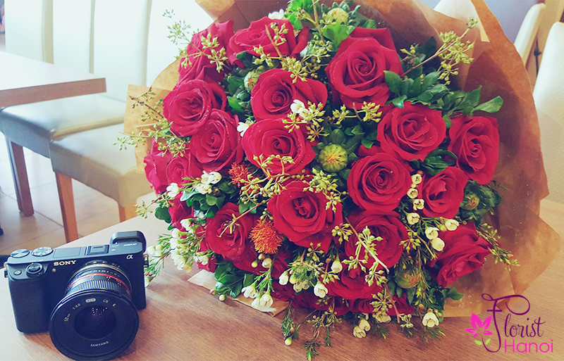 Red roses bouquet to Hanoi city