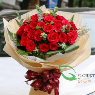 Saigon classic red roses bouquet
