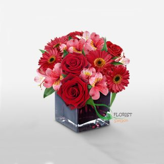 Saigon flowers in vase delivery sameday