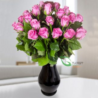 Saigon flowers in vase with pink roses