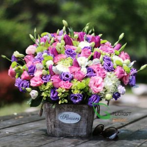Saigon vip basket flowers