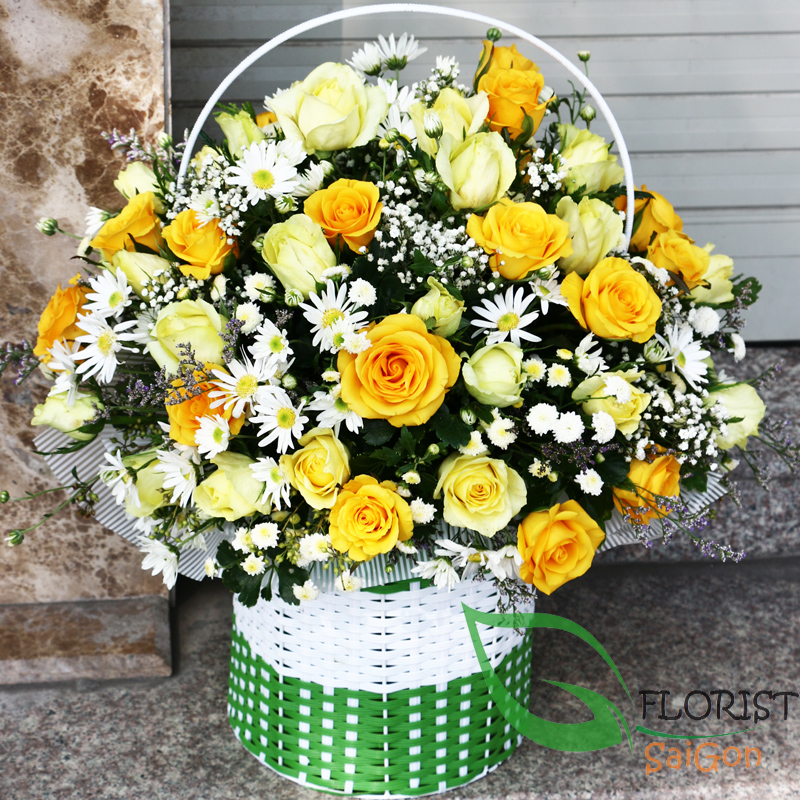 Yellow rose basket delivery Saigon