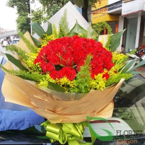 Send love flowers to girlfriend in Saigon