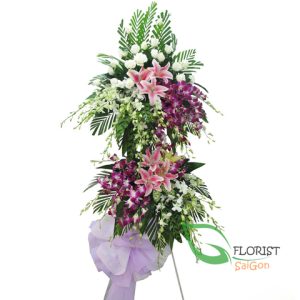 Sympathy flowers delivered District 1