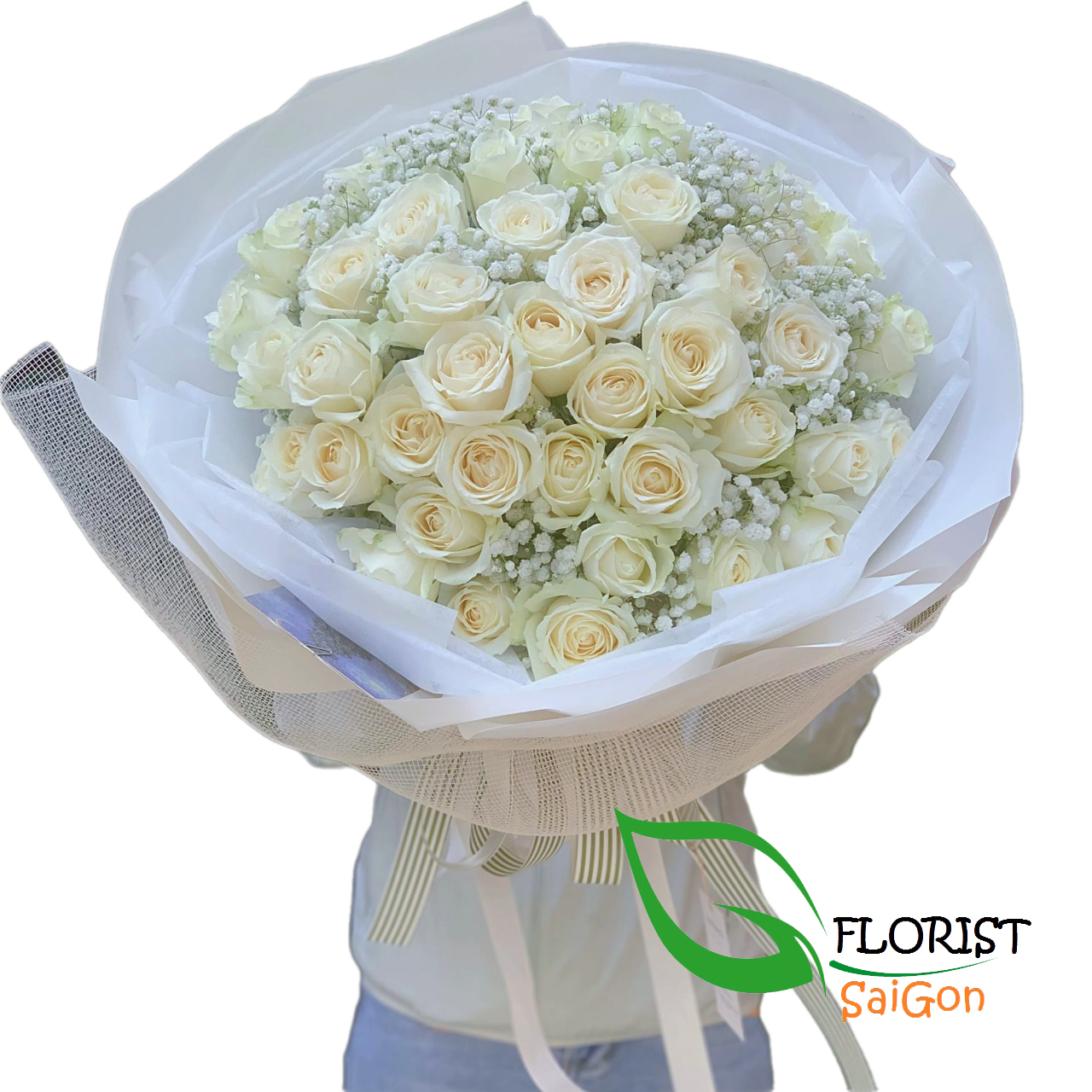 Beautiful white rose bouquet in HCMC
