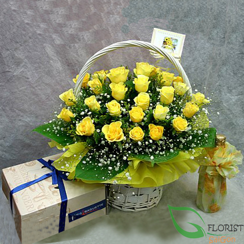 Order yellow rose basket in HCMC