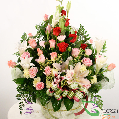 Flowers basket for her