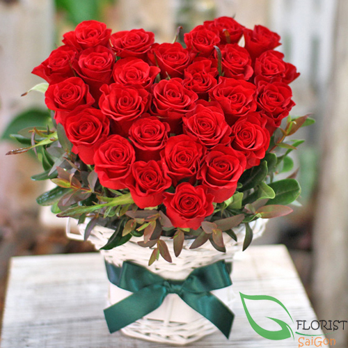 Red rose heart shape arrangement for her
